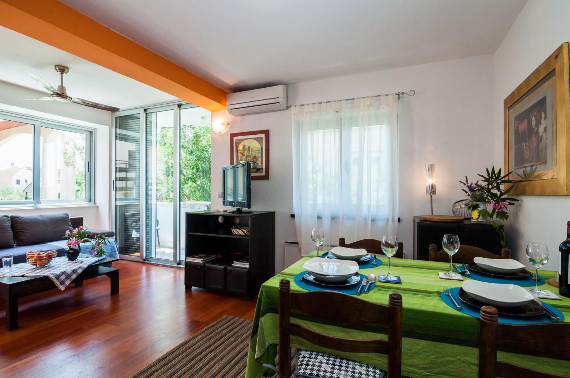 Lara&Dan Apartments Zara Camera foto